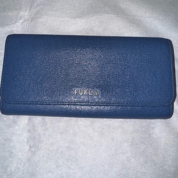 Furla Handbags - Preowned GUC Furla Blue Leather Wallet Classic Design